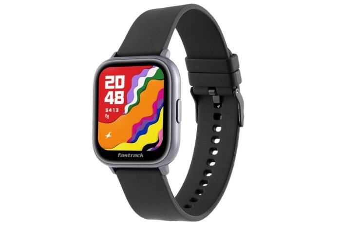 Titan 38078PP02 Fastrack Reflex Vybe Smart Watch